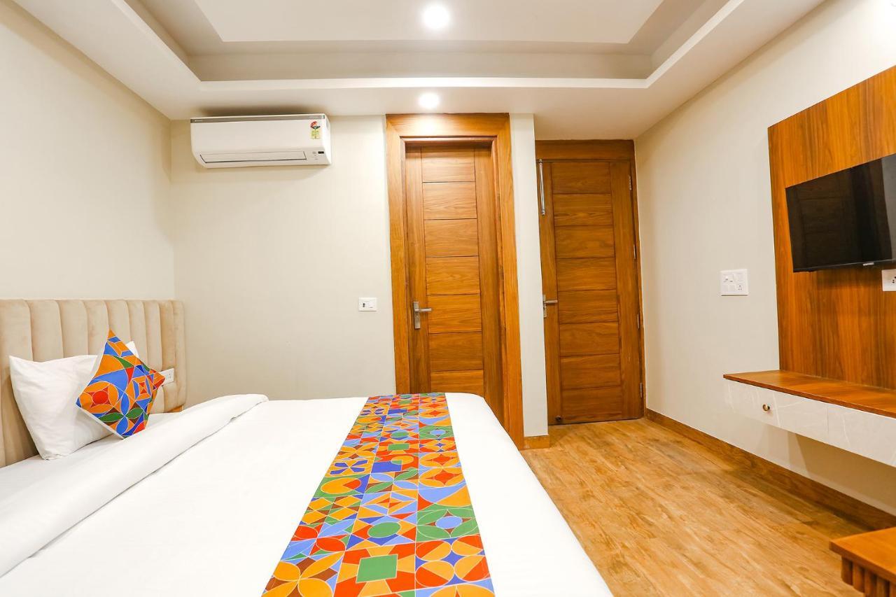 Fabhotel Raahi Retreat Gurgaon Exterior foto