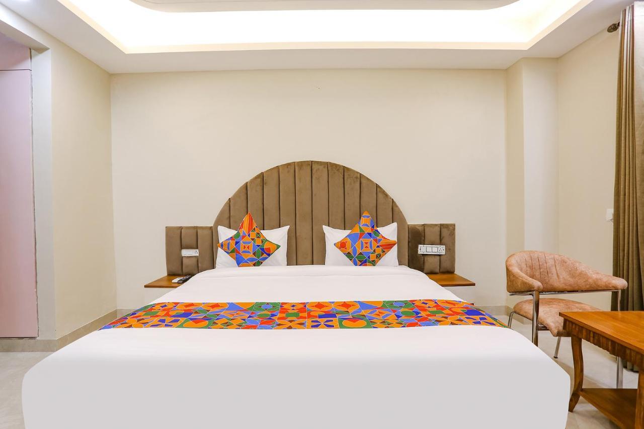 Fabhotel Raahi Retreat Gurgaon Exterior foto